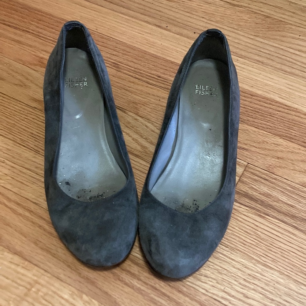 Eileen Fisher suede round toe pumps